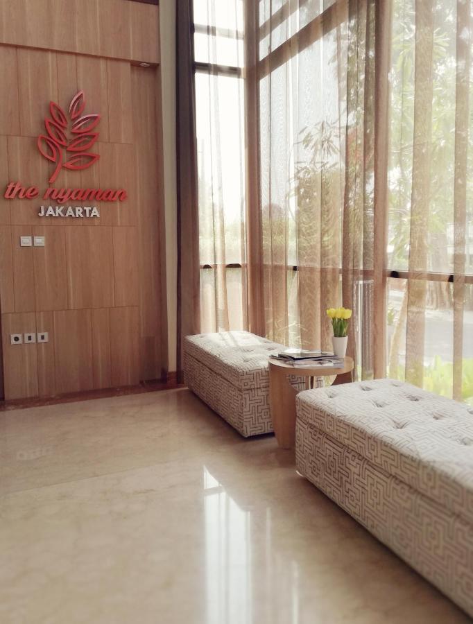 The Nyaman Motel Jakarta Bagian luar foto